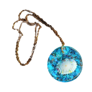 Shell necklace